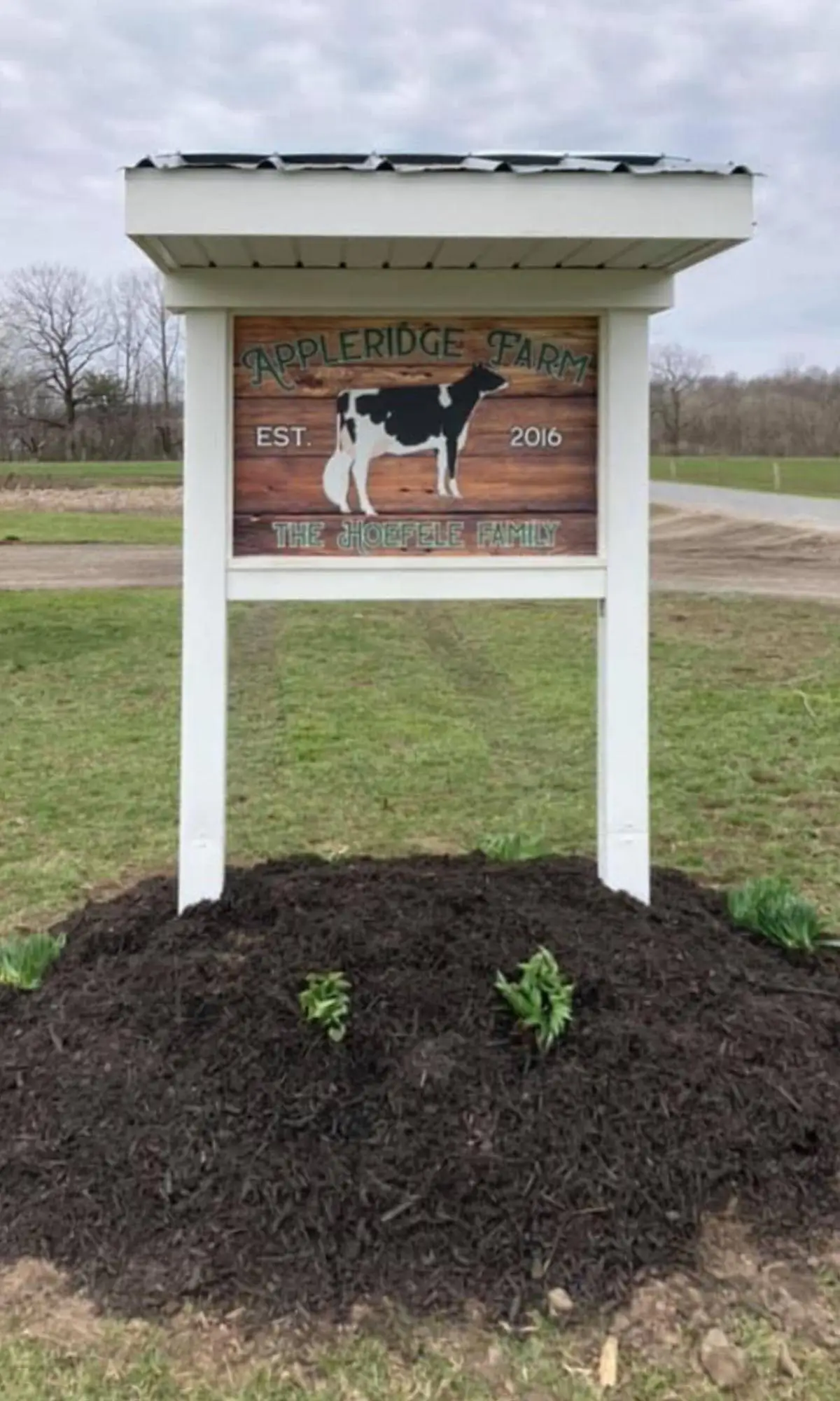 farm-sign_0000s_0003_IMG_3941